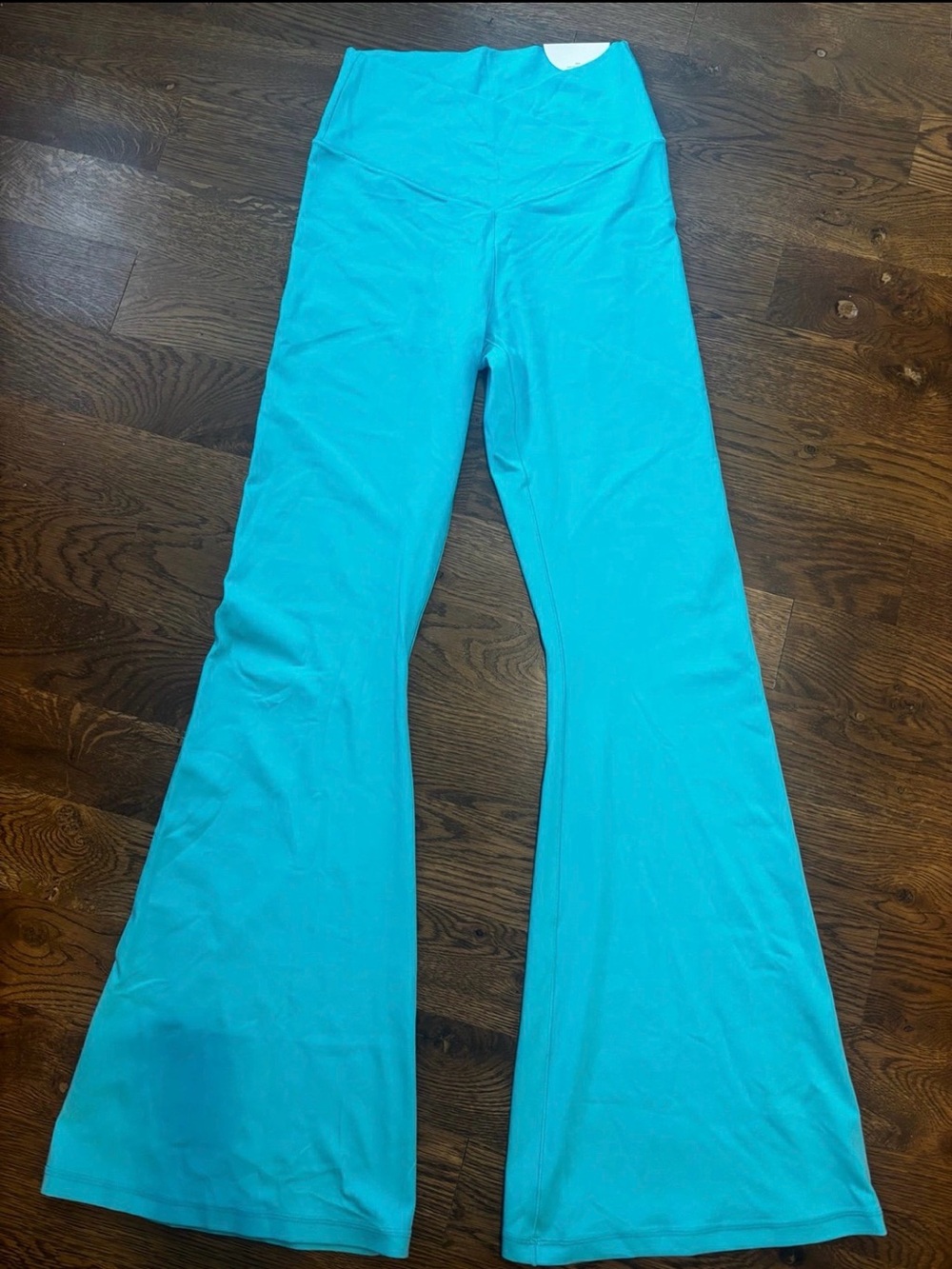 NWT offline by aerie Real Me Flare